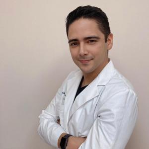Dr. Carlos Eduardo Salazar Mejía - Internista, Oncólogo