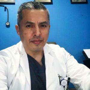 Dr. Carlos Ruiz Rodríguez - Especialista en Cirugía General, Oncólogo Cirujano