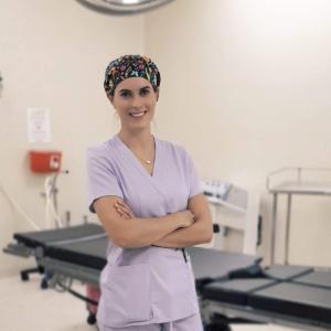 Dra. Karla Verónica Chávez Tostado - Especialista en Cirugía General