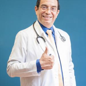 Dr. Rene García Toral - Especialista en Cirugía de Tórax